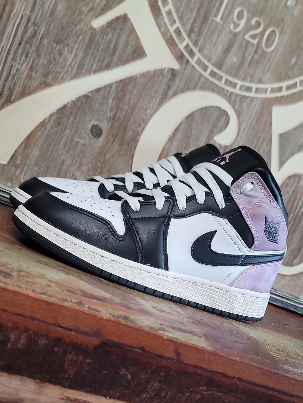 Nike Air Jordan 1 Mid (Special Edition) 'Zen Master' Wmns7.5 Great Condition. - Picture 2 of 14